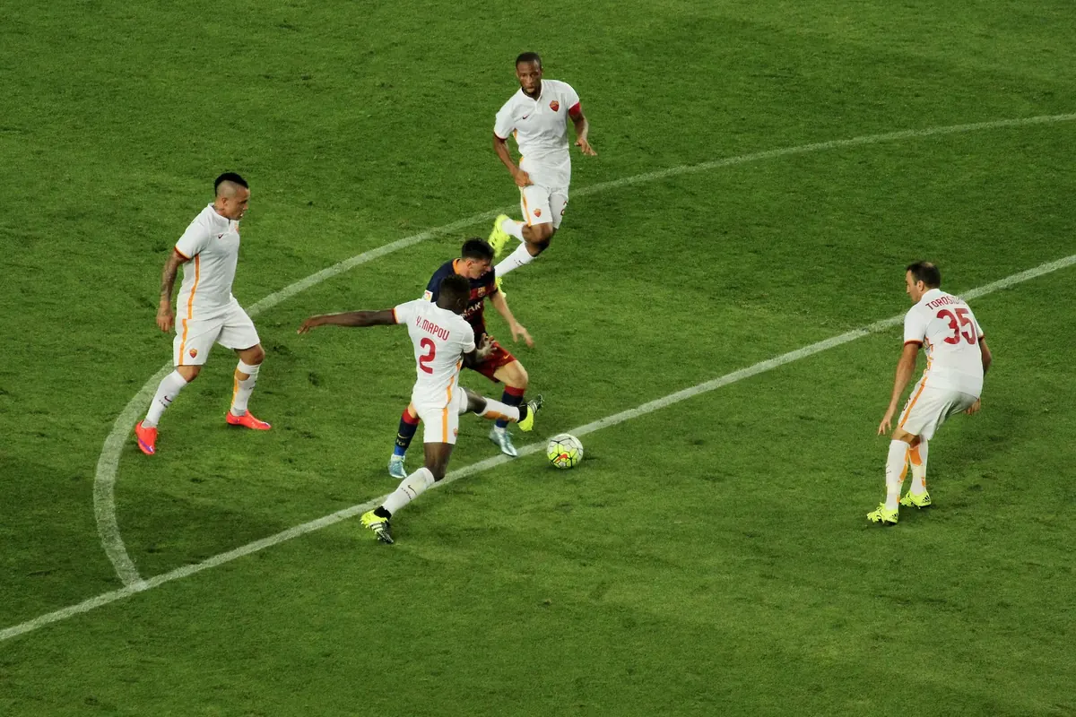 Dribbling contro la Roma, 2015